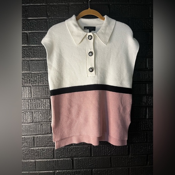 Laundry By Shelli Segal White Knit Top with Black Accent - Picture 1 of 4